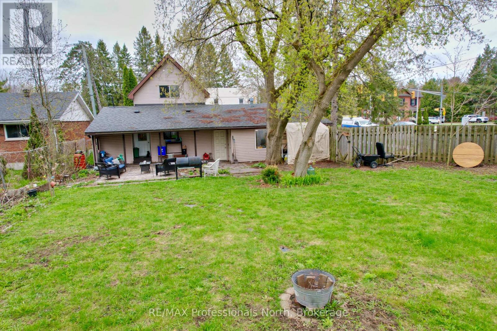 209 DILL ST STREET - 4
