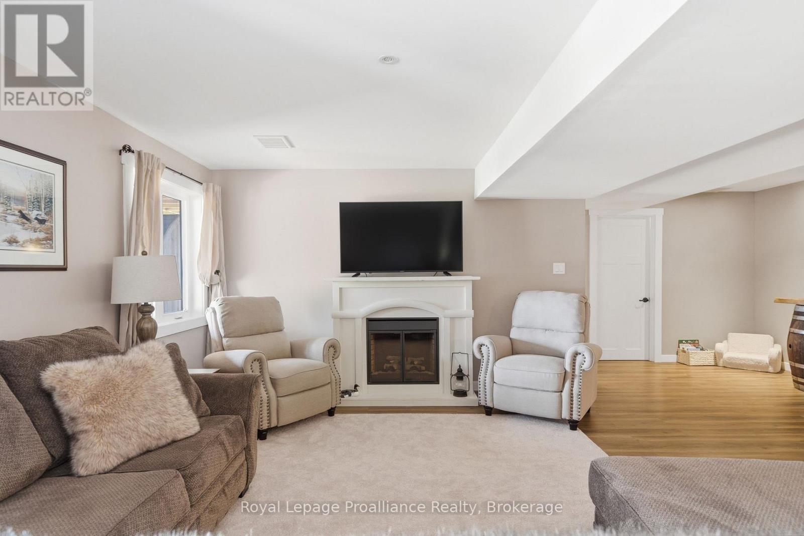 137 WINDWHISPER DRIVE - 34
