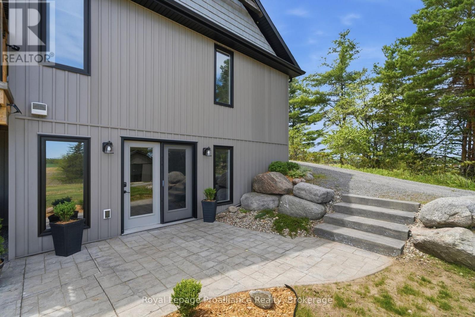 137 WINDWHISPER DRIVE - 39