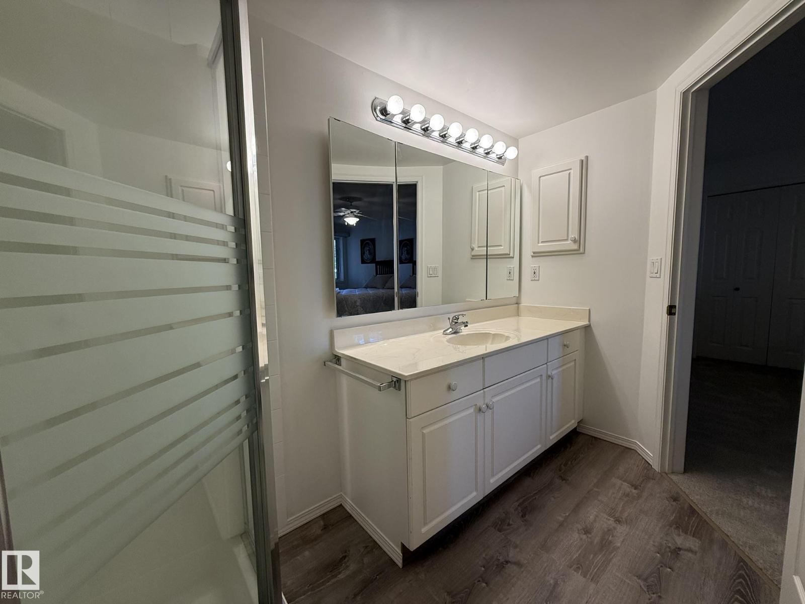 #102 10903 21 AV NW - 26