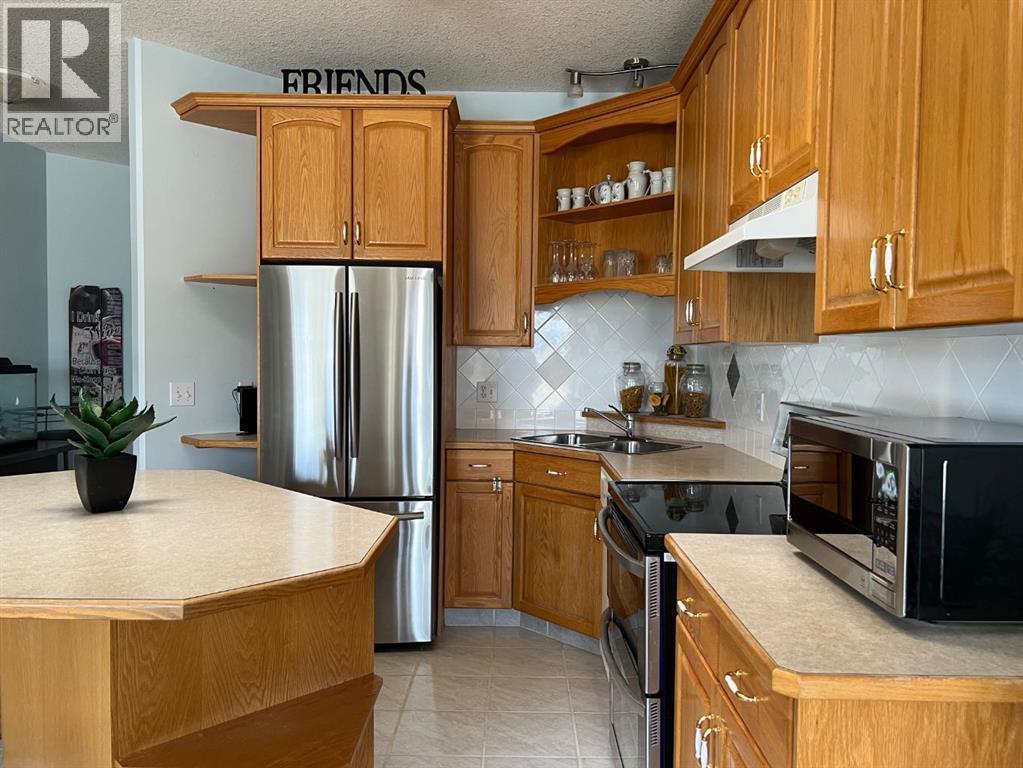 Plenty of storage in this kitchen