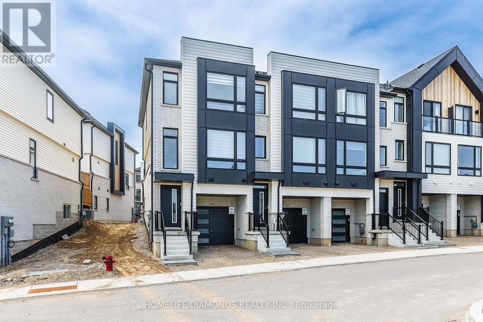 #64 55 TOM BROWN DRIVE - 1