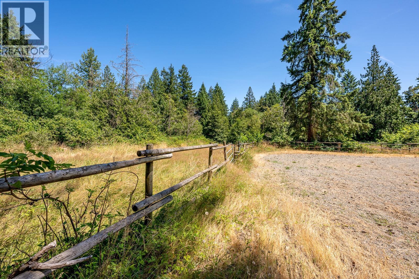 2468 Endall Rd - 24