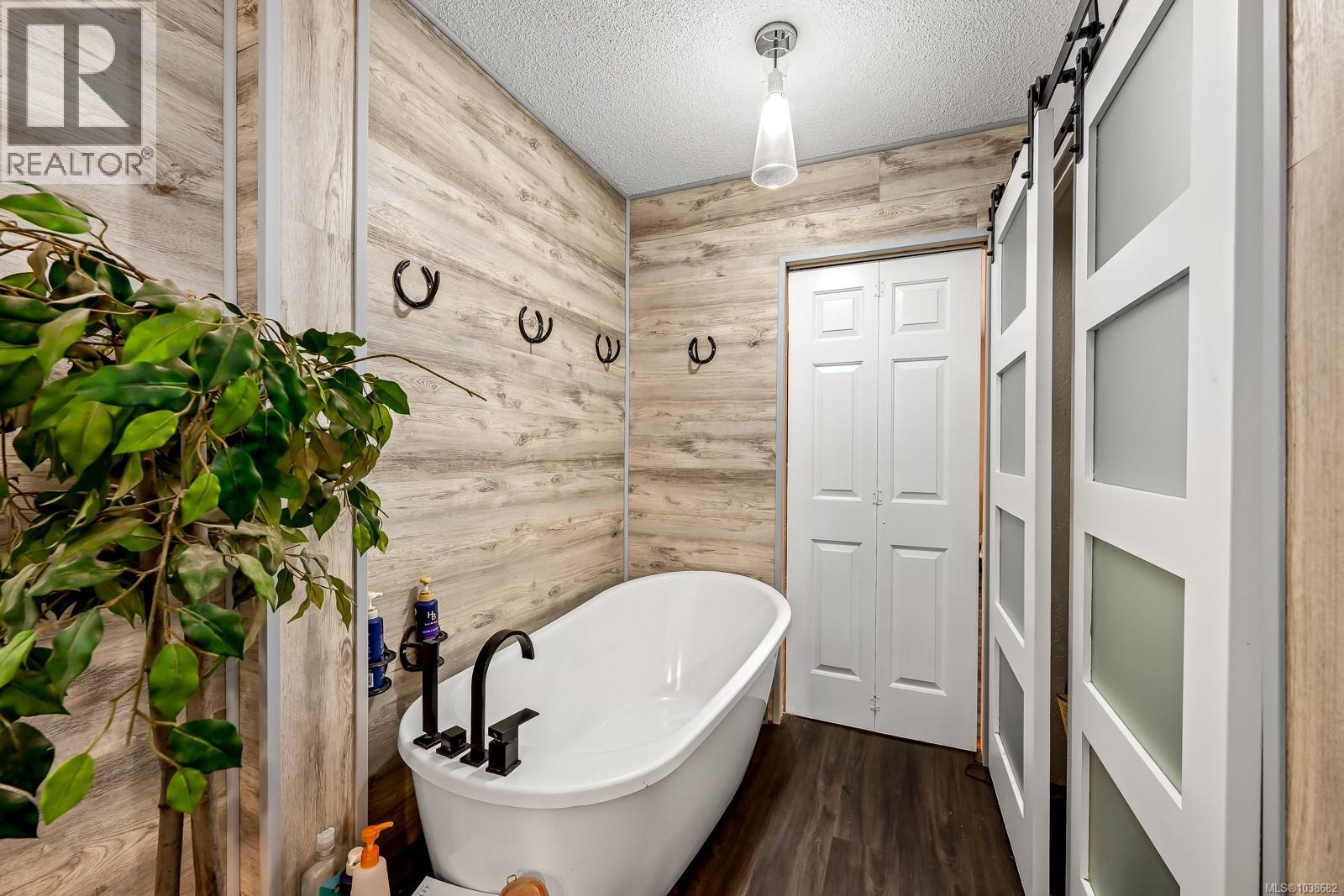 2468 Endall Rd - 10