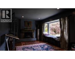 577 Pratt Road, Gibsons, BC V0N1V4 Photo 7