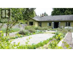 577 Pratt Road, Gibsons, BC V0N1V4 Photo 29