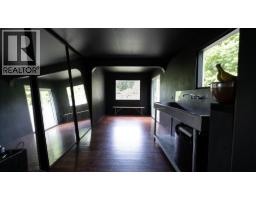 577 Pratt Road, Gibsons, BC V0N1V4 Photo 8