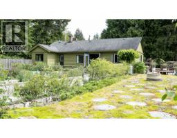 577 Pratt Road, Gibsons, BC V0N1V4 Photo 28