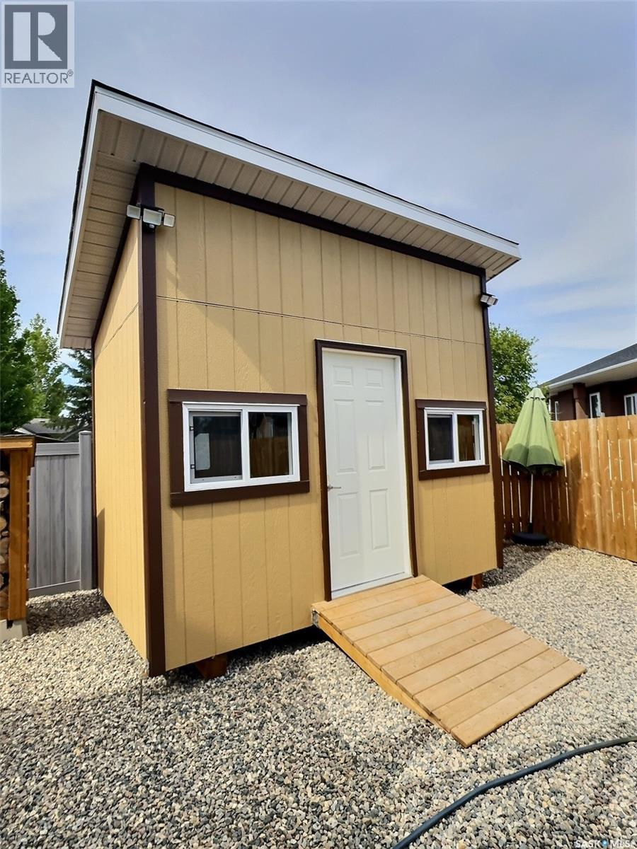 419 Clasky DRIVE - 42