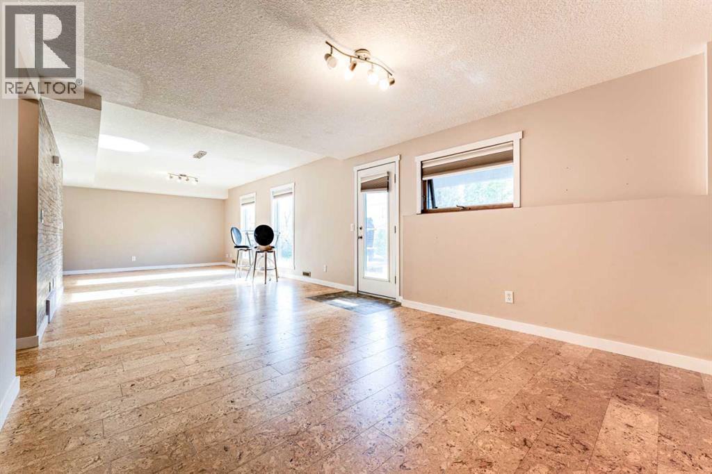 145 Hawkdale Circle NW - 34