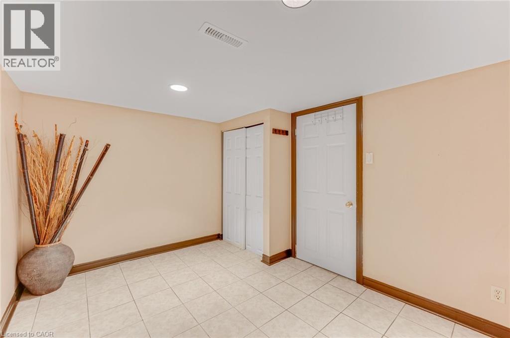 1 GALBRAITH Drive - 30