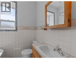 5041 75 Avenue Ne, Salmon Arm, BC V0E1K0 Photo 11