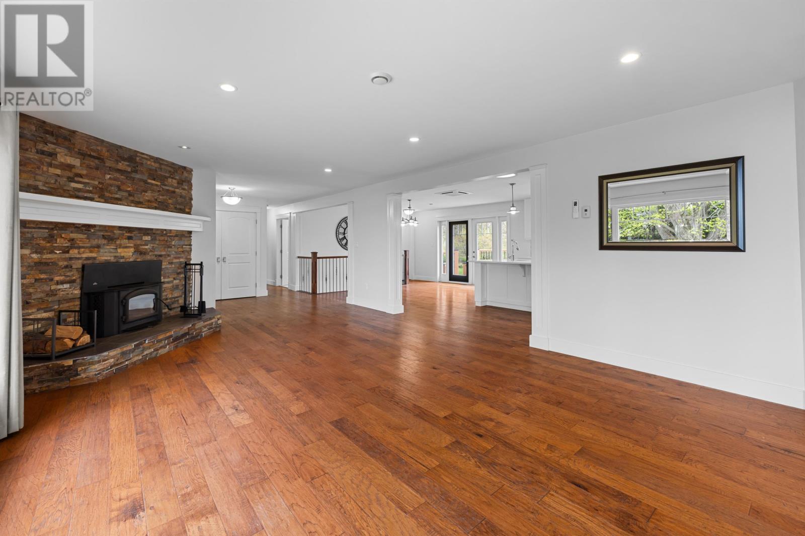 79 KEPPOCH Road - 10