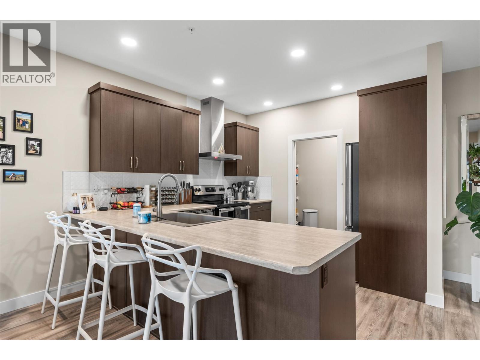 206 Vineyard Way - 13