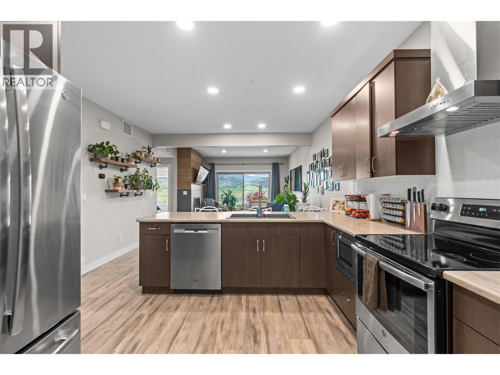 206 Vineyard Way - 15