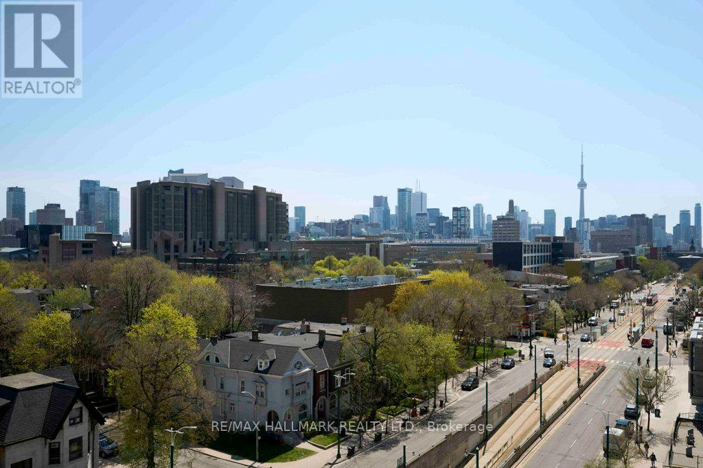 #810 736 SPADINA AVENUE - 42