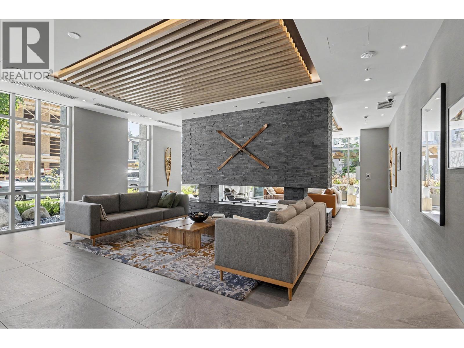 105 2304 EMERY COURT, North Vancouver