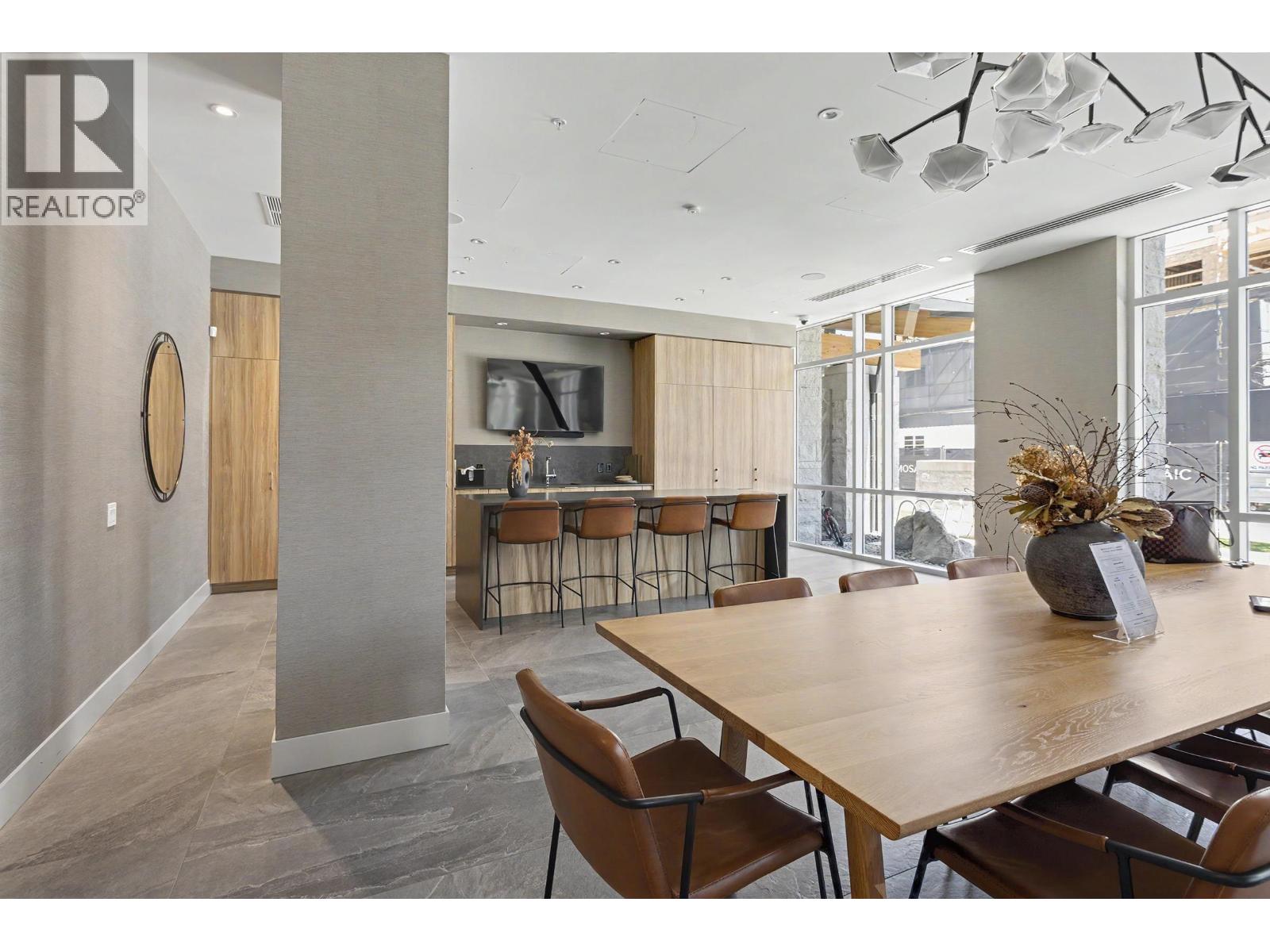 105 2304 EMERY COURT, North Vancouver