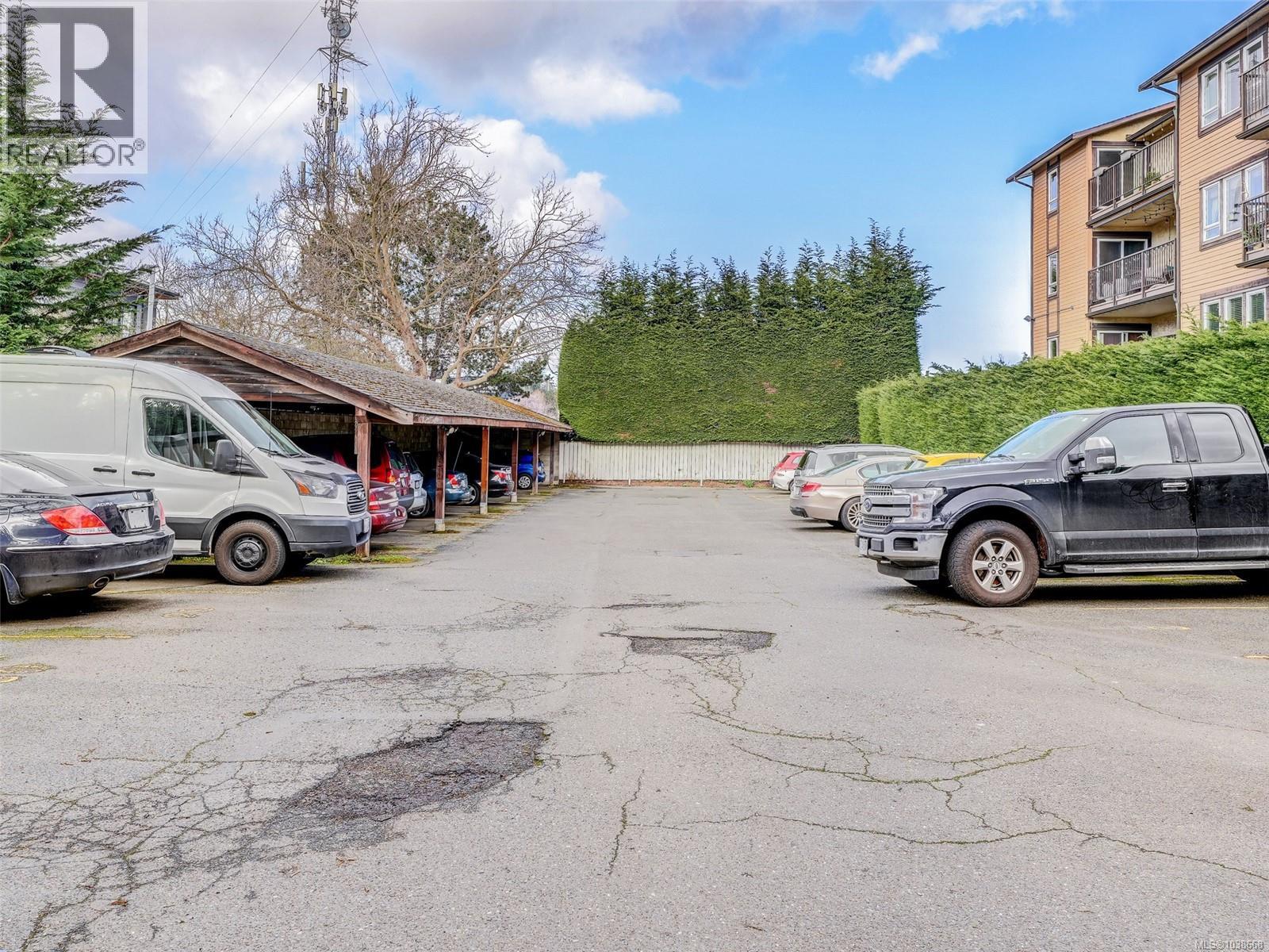 #406 3258 Alder St - 24