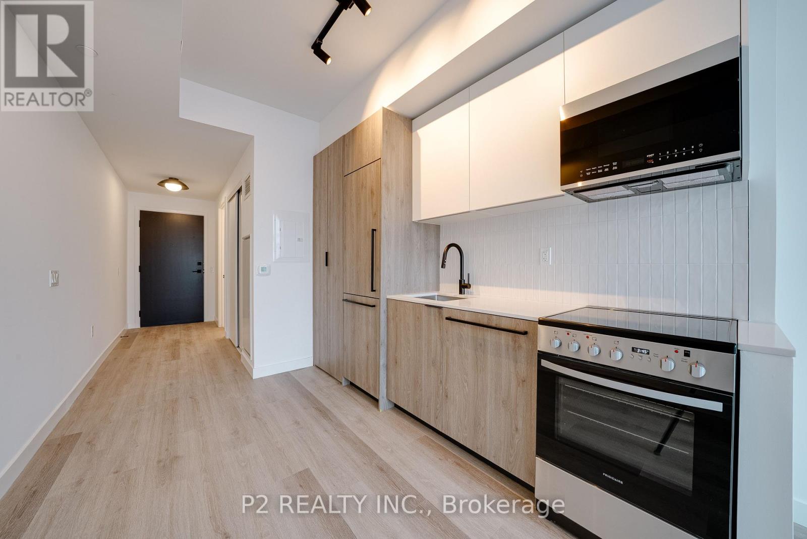 Listing photo of 217 - 1635 MILITARY TRAIL