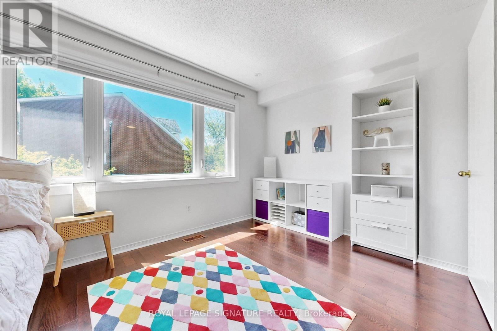 75 DONCASTER AVENUE - 19