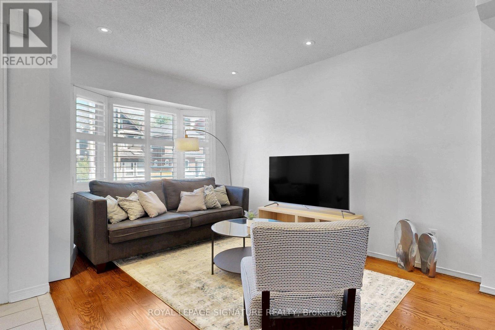 75 DONCASTER AVENUE - Image 2