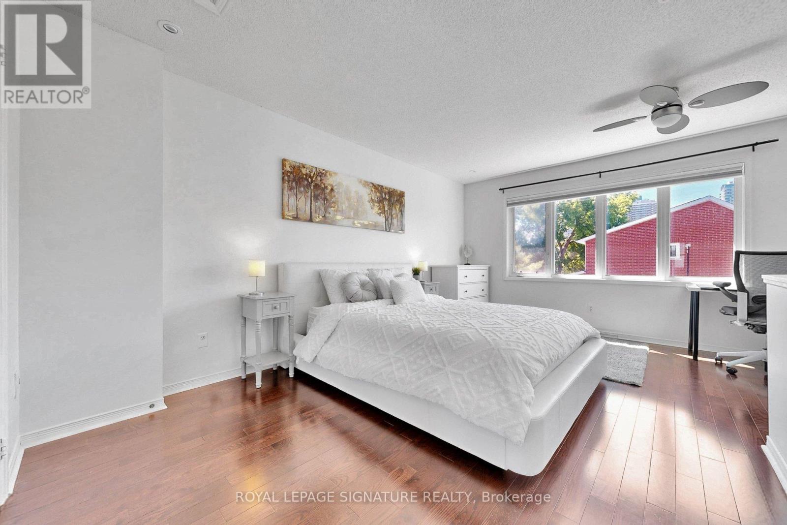 75 DONCASTER AVENUE - 29