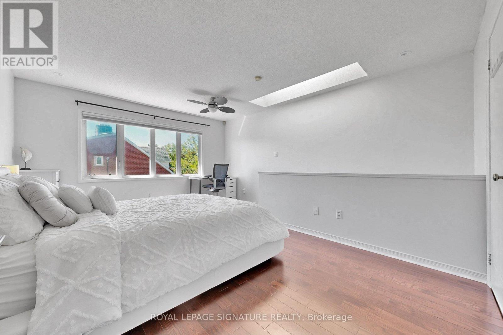 75 DONCASTER AVENUE - 30