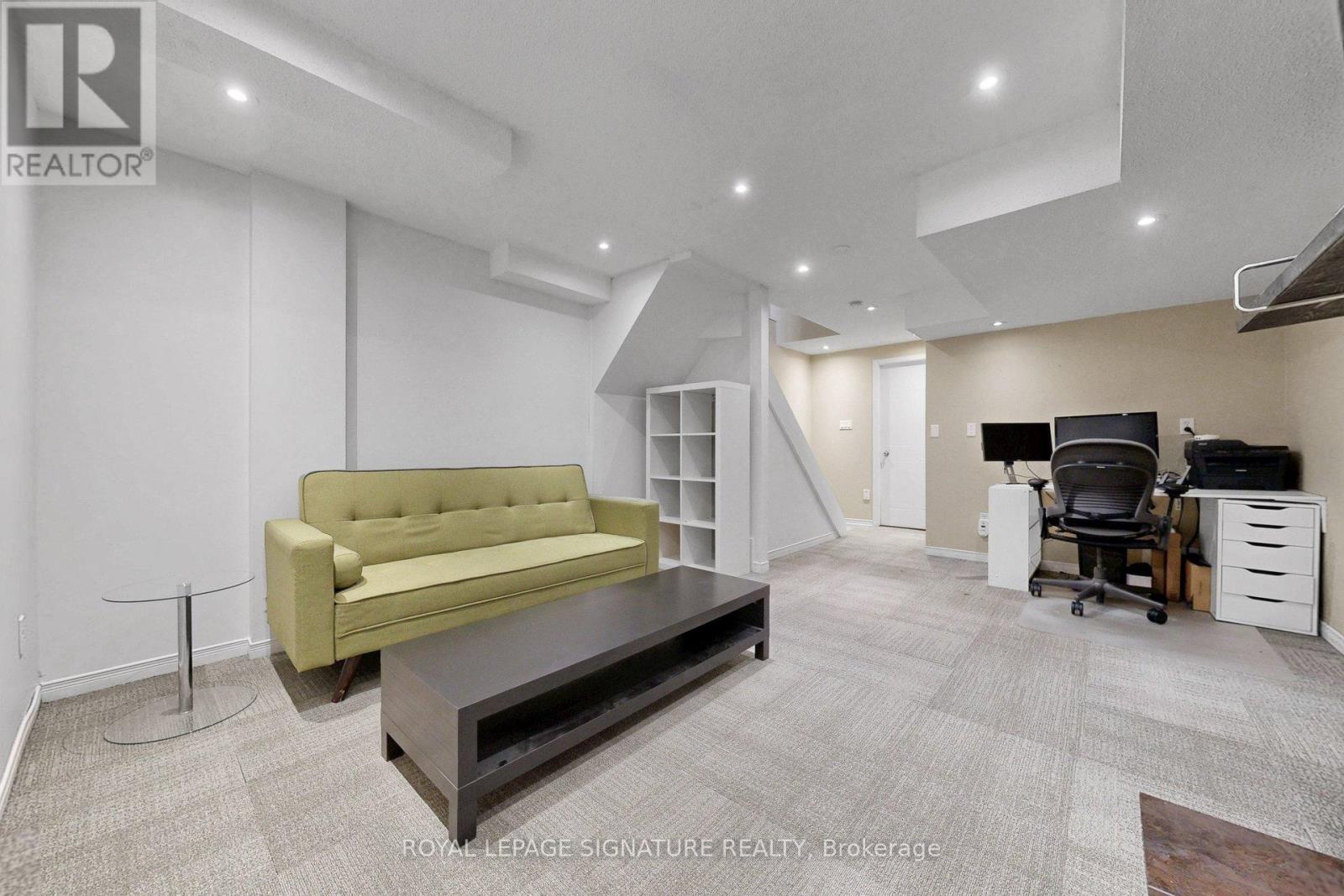 75 DONCASTER AVENUE - 35