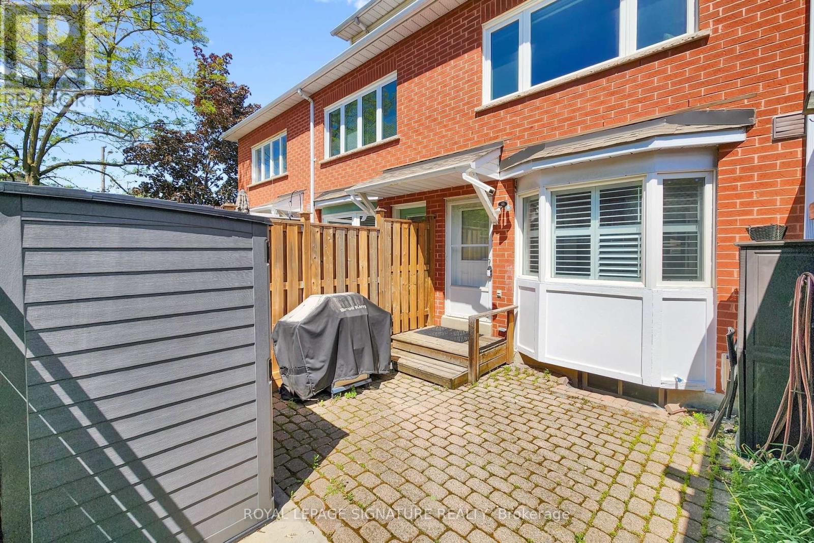 75 DONCASTER AVENUE - 42