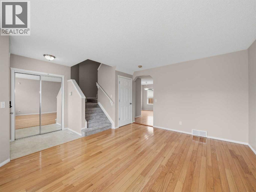 128 Taradale Drive NE - 17