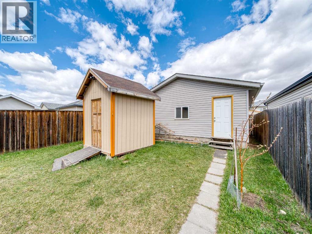 128 Taradale Drive NE - 33