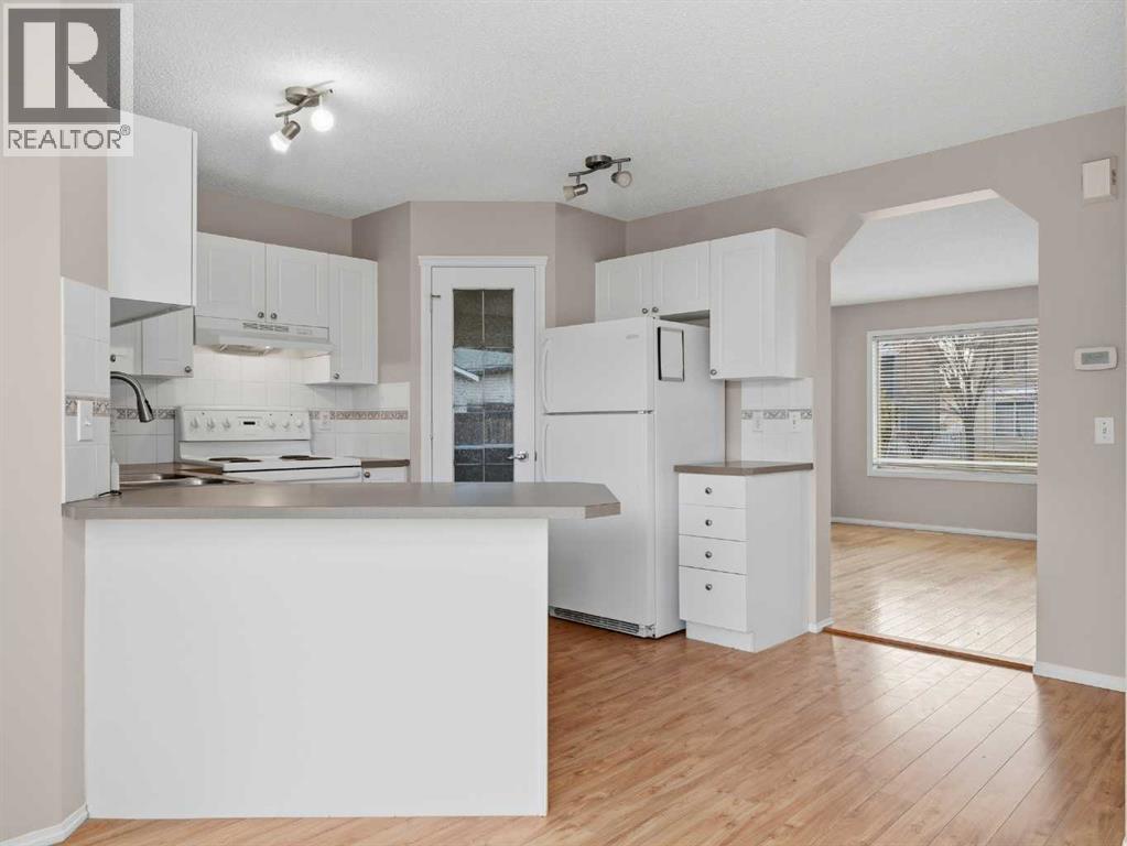128 Taradale Drive NE - 5