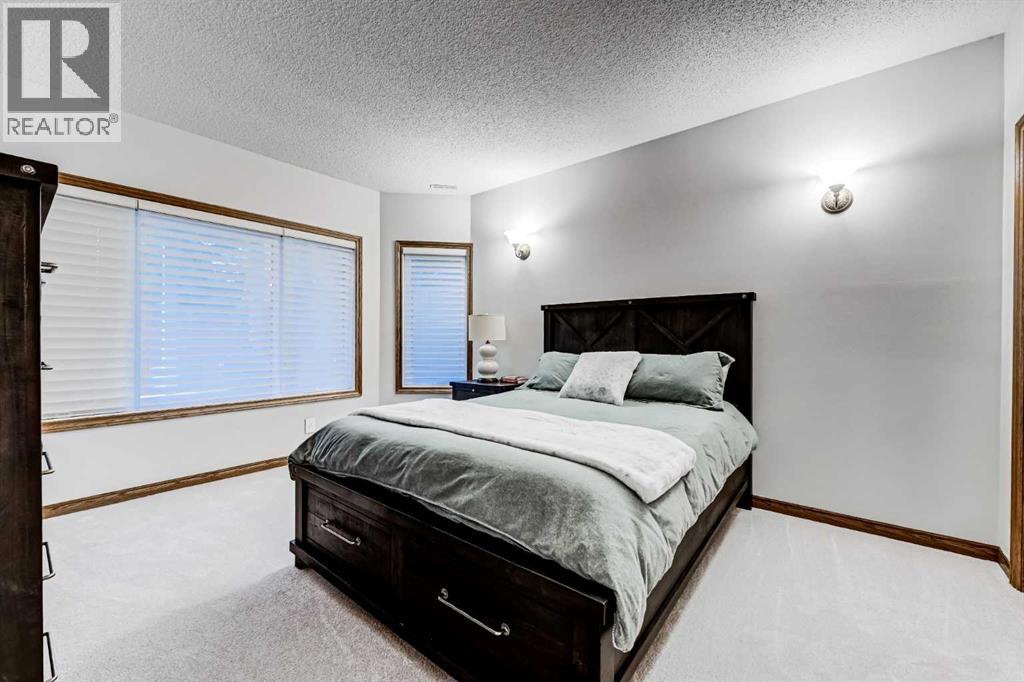156 Christie Park View SW - 24