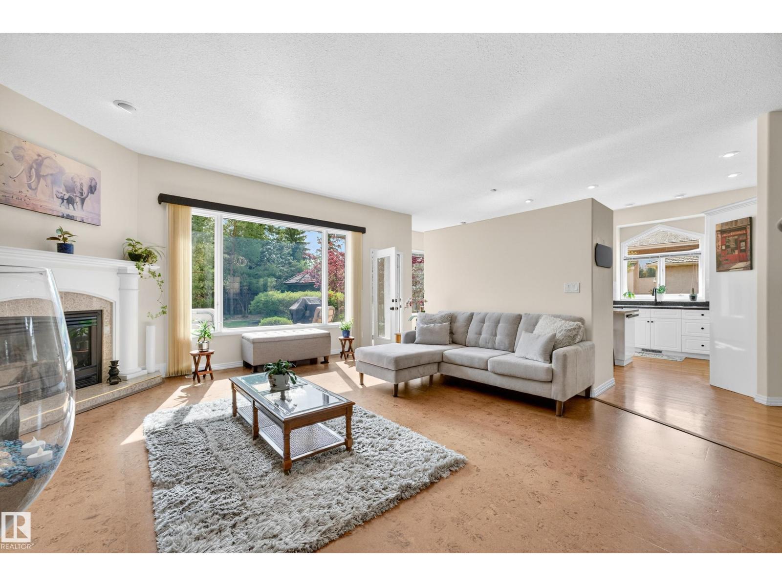 433 ESTATE DR - 14