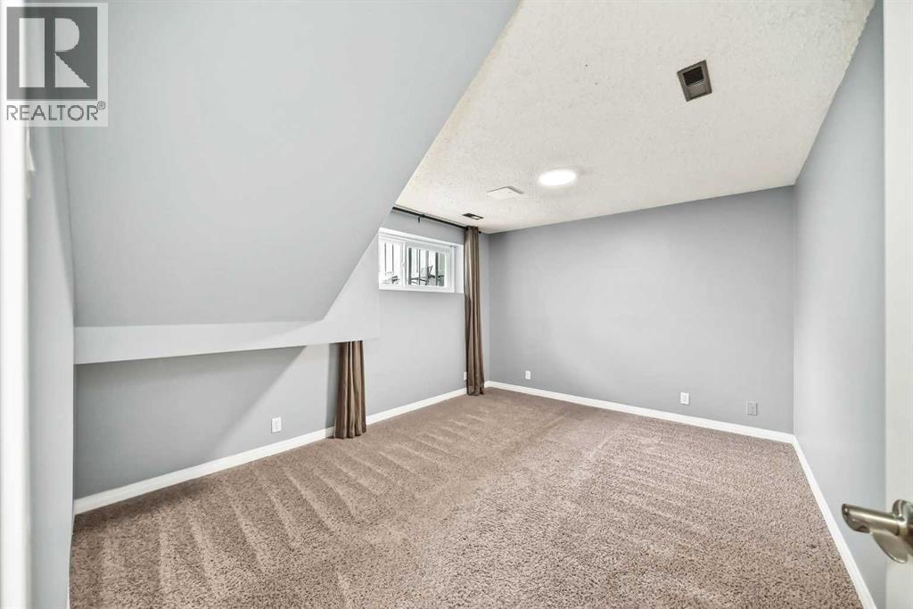 #23 6915 Ranchview Drive NW - 26