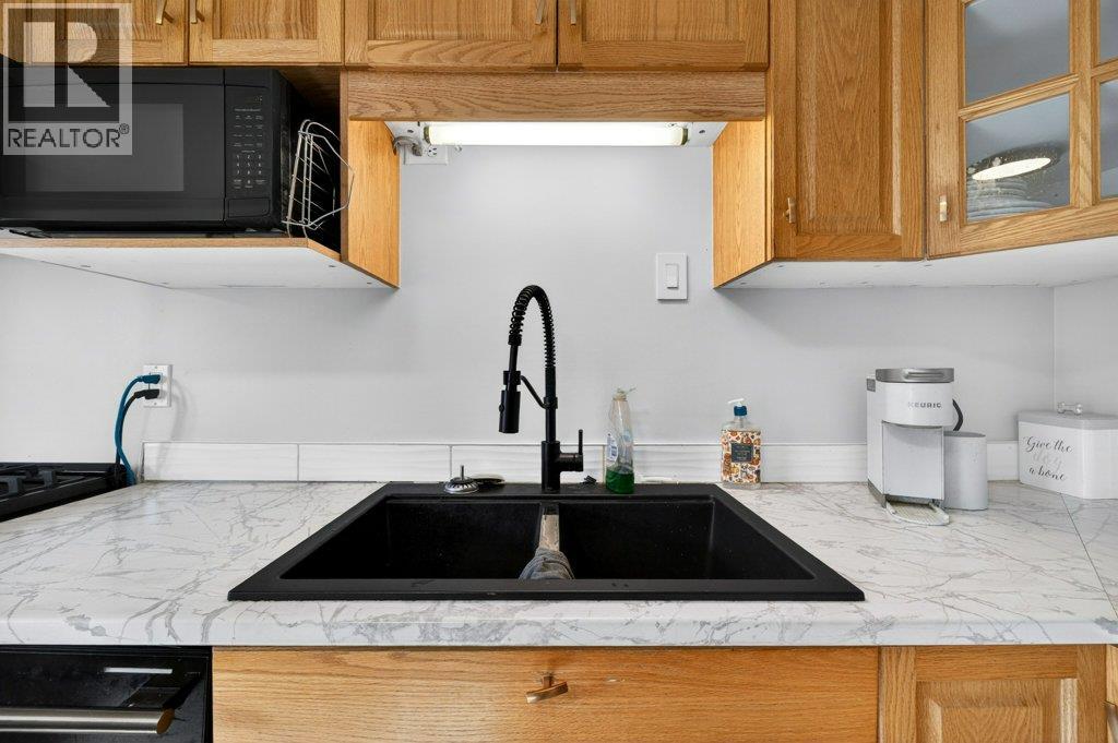 7041 50 Street NE - 18