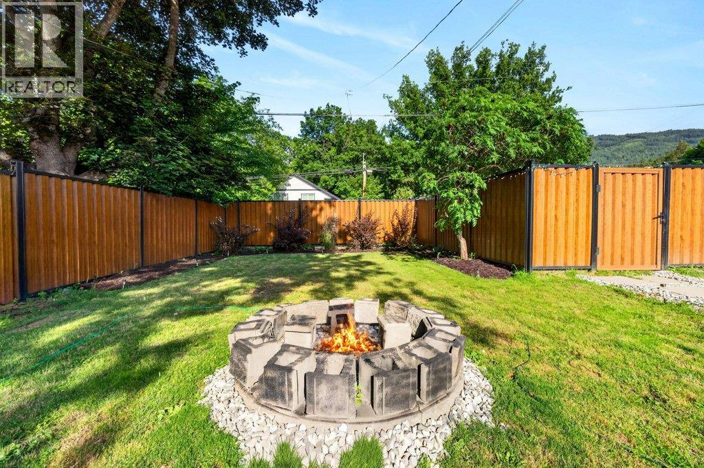 7041 50 Street NE - 41