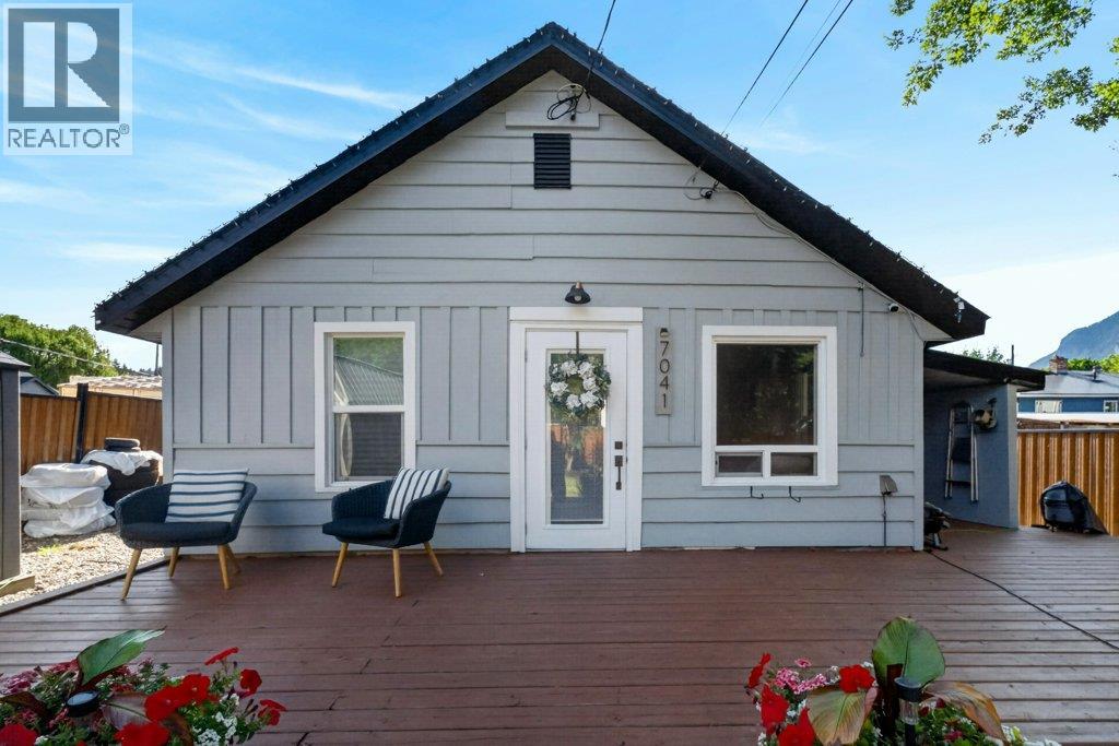 7041 50 Street NE - 31