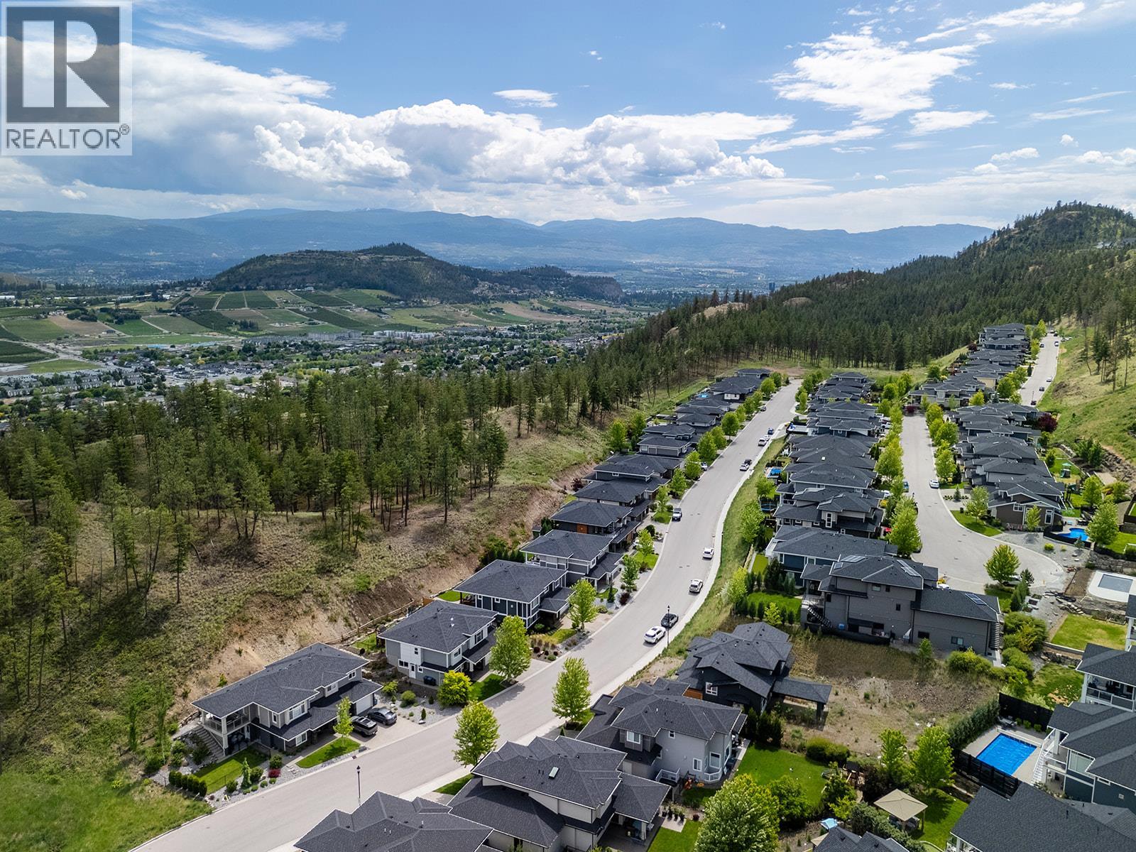 21 Forest Edge Drive - 40
