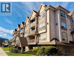 105 1965 Pandosy Street, Kelowna