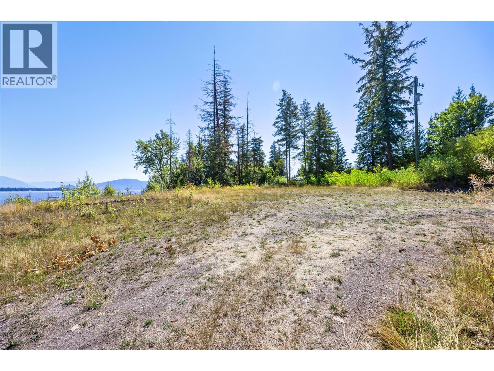  663 WAVERLY PARK FRONTAGE Road, Sorrento - Image 1