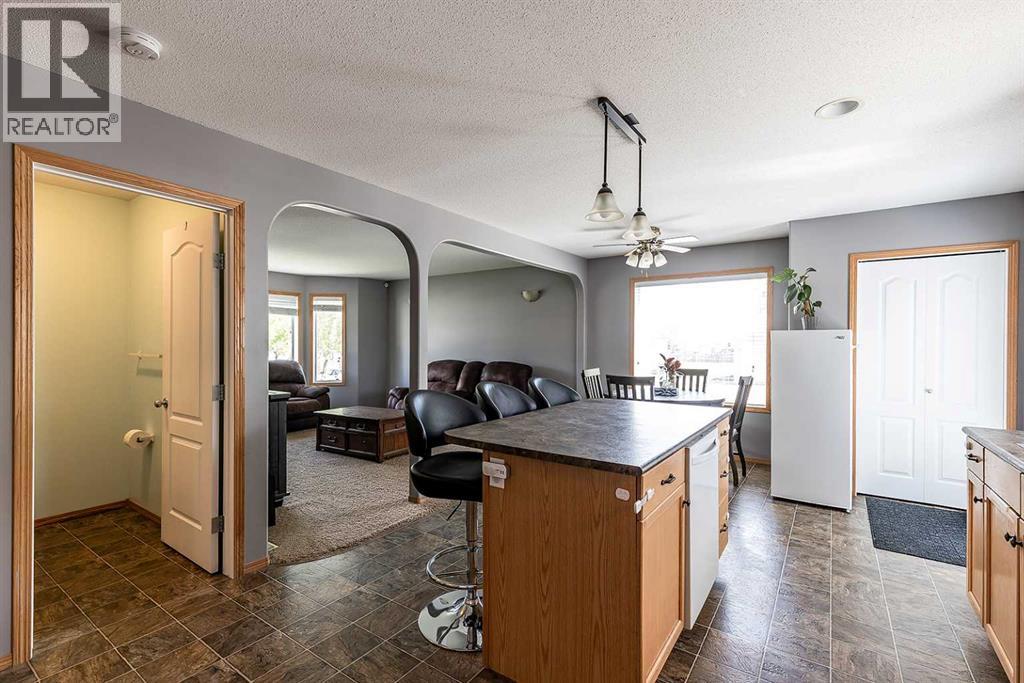 #1 115 3 Street NE - 11