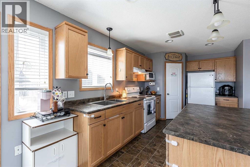 #1 115 3 Street NE - 13