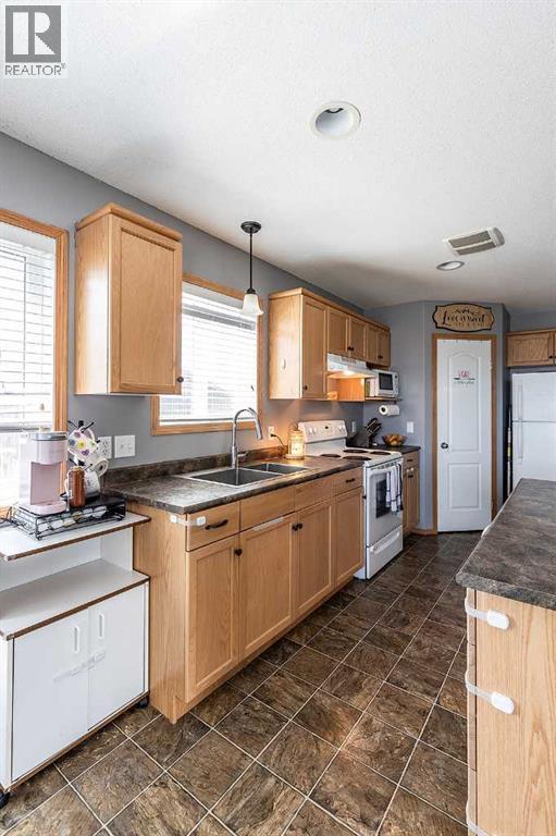 #1 115 3 Street NE - 14
