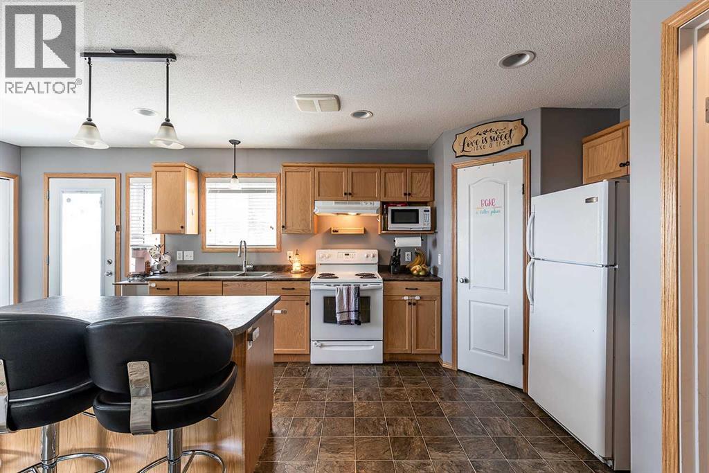 #1 115 3 Street NE - 15