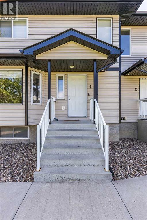 #1 115 3 Street NE - 3