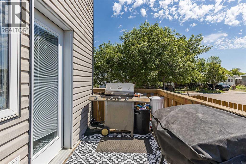 #1 115 3 Street NE - 38
