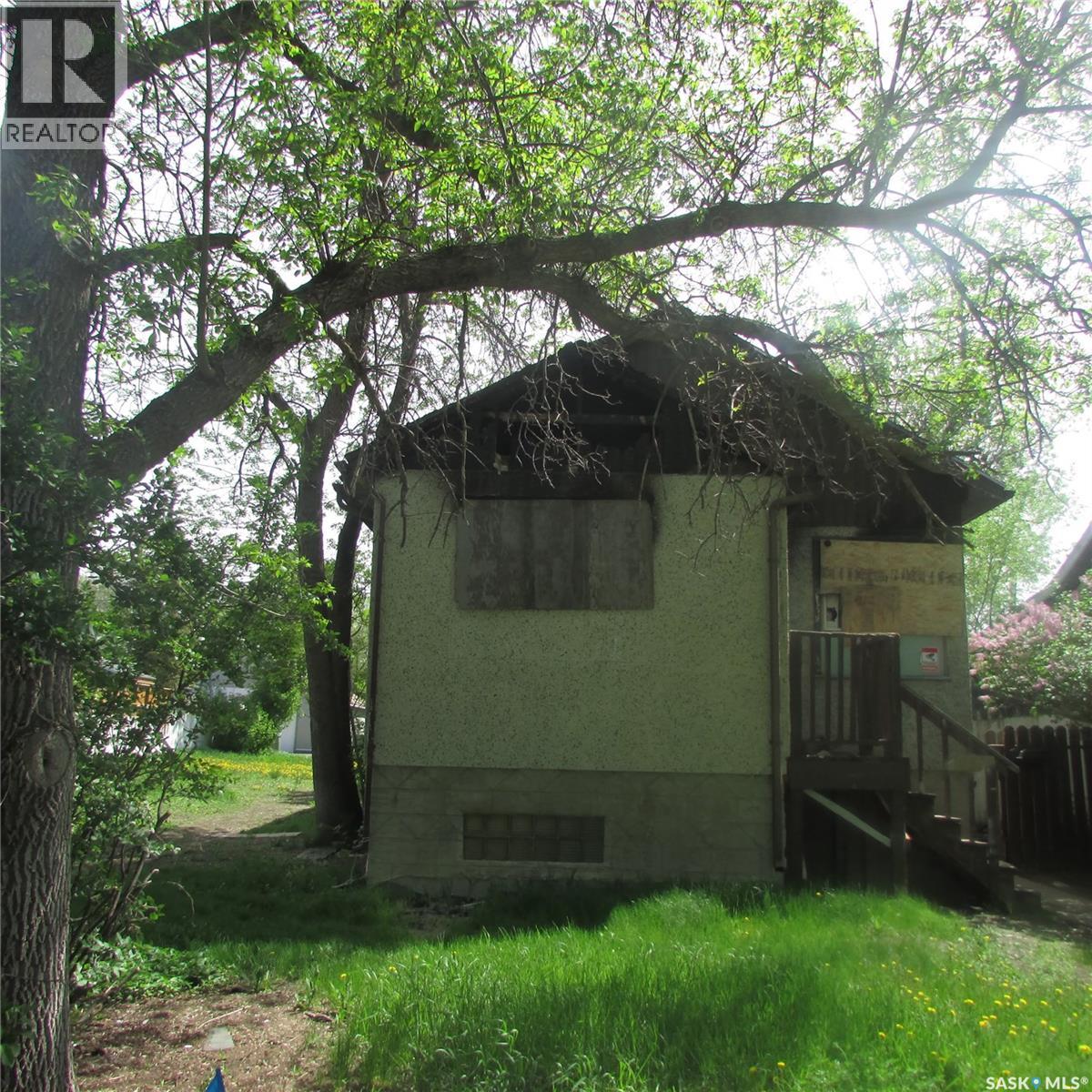 1051 Wascana STREET - Image 3