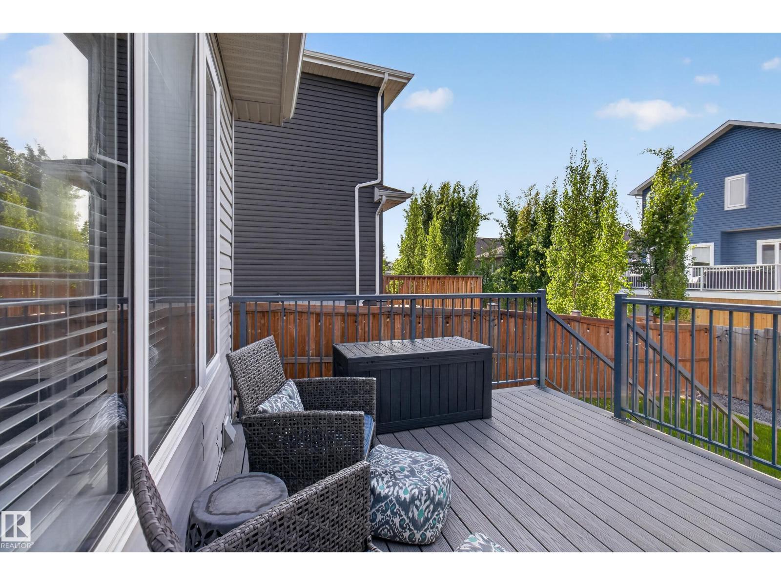 457 MEADOWVIEW DR - 4